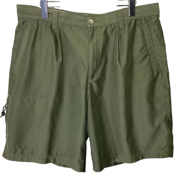 columbia XCO Hiking Shorts Green Pleated Front Relax Fit Bermuda 5 Pockets 34 - Picture 1 of 10